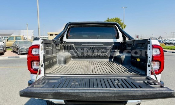 Acheter Occasion Voiture Toyota Hilux Blanc à Import - Dubai, Anse-la-Raye Acheter Occasion Voiture Toyota Hilux Blanc à Import - Dubai, Anse-la-Raye