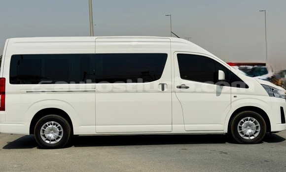 Acheter Occasion Voiture Toyota Hiace Blanc à Import - Dubai, Anse-la-Raye Acheter Occasion Voiture Toyota Hiace Blanc à Import - Dubai, Anse-la-Raye