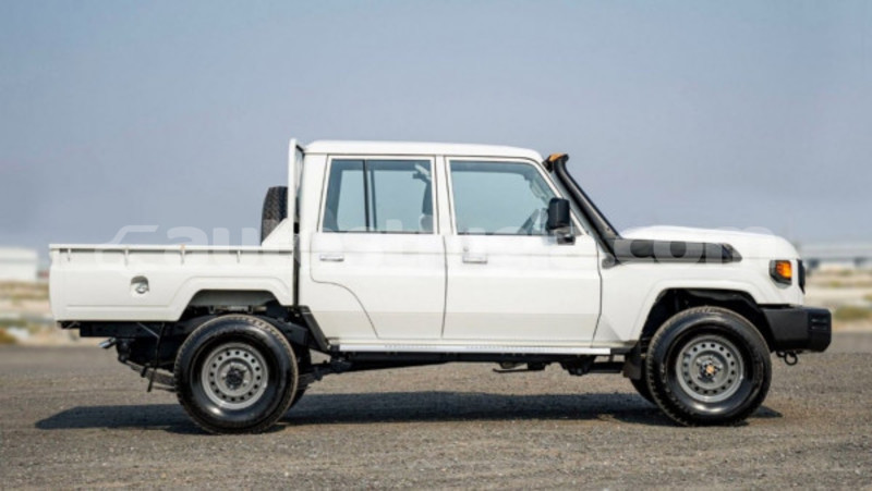 Big with watermark toyota land cruiser castries castries 4515