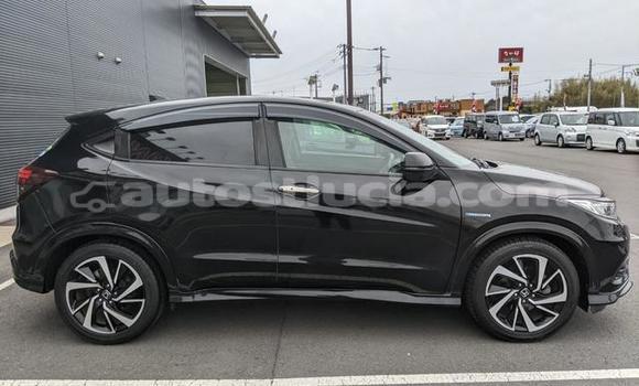 Buy Used Honda Vezel Black Car in Castries in Castries Buy Used Honda Vezel Black Car in Castries in Castries