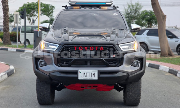 Buy Used Toyota Hilux Black Car in Import - Dubai in Anse-la-Raye