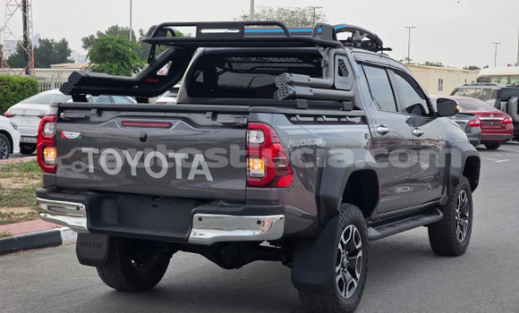 Buy Used Toyota Hilux Black Car in Import - Dubai in Anse-la-Raye Buy Used Toyota Hilux Black Car in Import - Dubai in Anse-la-Raye