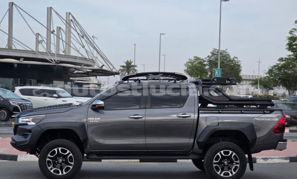 Buy Used Toyota Hilux Black Car in Import - Dubai in Anse-la-Raye Buy Used Toyota Hilux Black Car in Import - Dubai in Anse-la-Raye