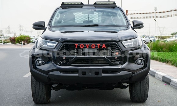 Buy Used Toyota Hilux Black Car in Import - Dubai in Anse-la-Raye