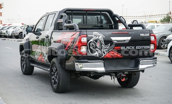Buy Used Toyota Hilux Black Car in Import - Dubai in Anse-la-Raye Buy Used Toyota Hilux Black Car in Import - Dubai in Anse-la-Raye