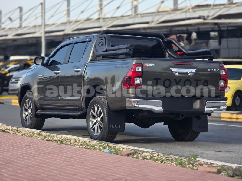 Big with watermark toyota hilux anse la raye import dubai 4525