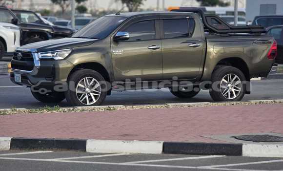 Buy Used Toyota Hilux Green Car in Import - Dubai in Anse-la-Raye Buy Used Toyota Hilux Green Car in Import - Dubai in Anse-la-Raye