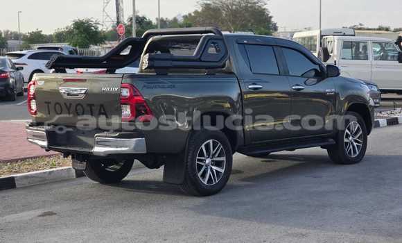 Buy Used Toyota Hilux Green Car in Import - Dubai in Anse-la-Raye Buy Used Toyota Hilux Green Car in Import - Dubai in Anse-la-Raye