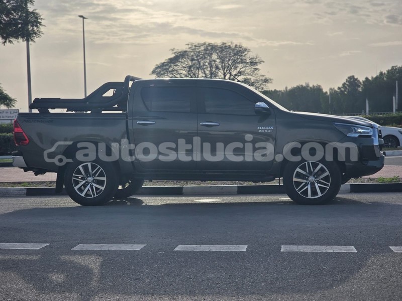 Big with watermark toyota hilux anse la raye import dubai 4525