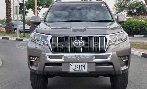 Buy Used Toyota Land Cruiser Prado Green Car in Import - Dubai in Anse-la-Raye