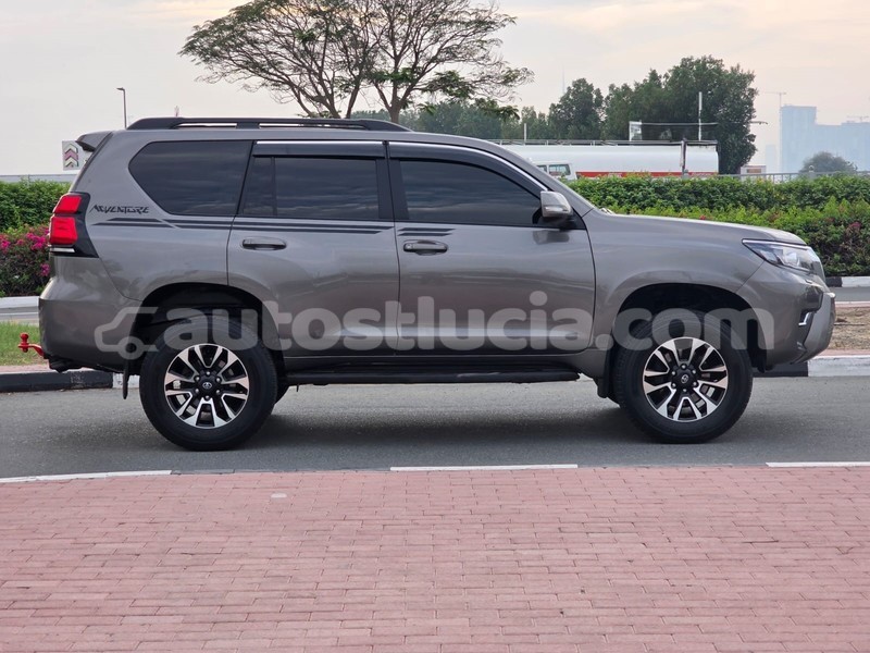 Big with watermark toyota land cruiser prado anse la raye import dubai 4529