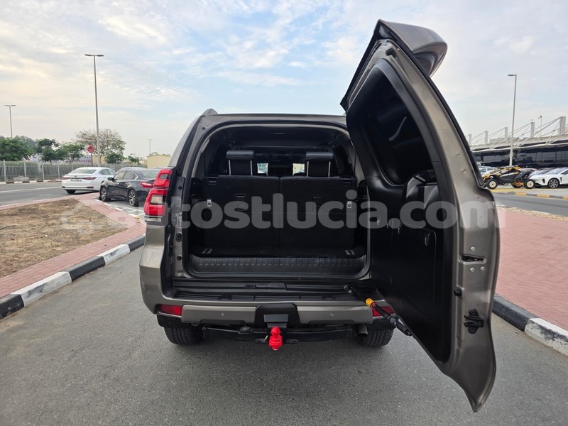 Big with watermark toyota land cruiser prado anse la raye import dubai 4529