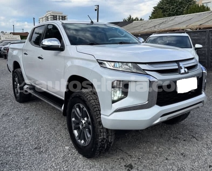 Big with watermark mitsubishi l200 canaries canaries 4535