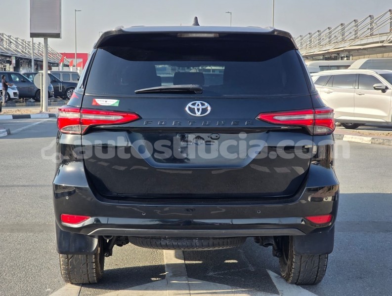 Big with watermark toyota fortuner anse la raye import dubai 4536