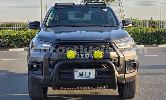 Buy Used Toyota Hilux Black Car in Import - Dubai in Anse-la-Raye