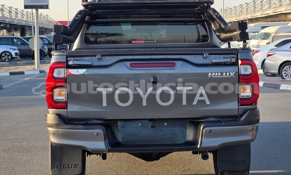 Buy Used Toyota Hilux Black Car in Import - Dubai in Anse-la-Raye Buy Used Toyota Hilux Black Car in Import - Dubai in Anse-la-Raye