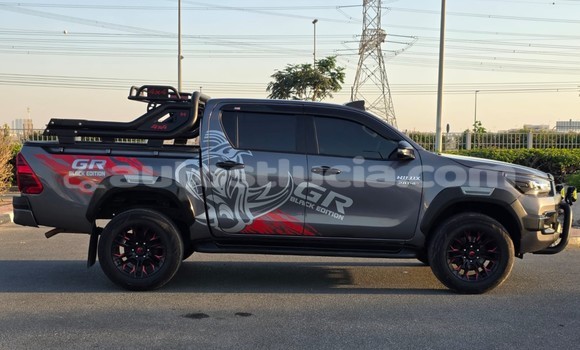Buy Used Toyota Hilux Black Car in Import - Dubai in Anse-la-Raye Buy Used Toyota Hilux Black Car in Import - Dubai in Anse-la-Raye
