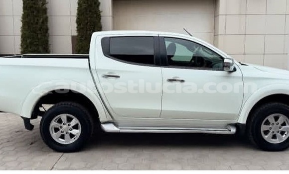 Acheter Occasion Voiture Mitsubishi L200 Blanc à Canaries, Canaries Acheter Occasion Voiture Mitsubishi L200 Blanc à Canaries, Canaries