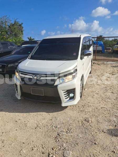 Big with watermark toyota voxy laborie laborie 4548