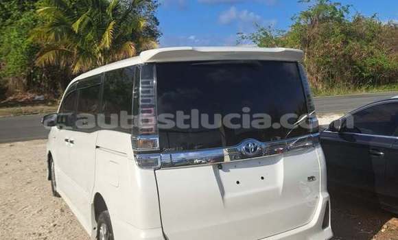 Buy Used Toyota Voxy White Car in Laborie in Laborie Buy Used Toyota Voxy White Car in Laborie in Laborie