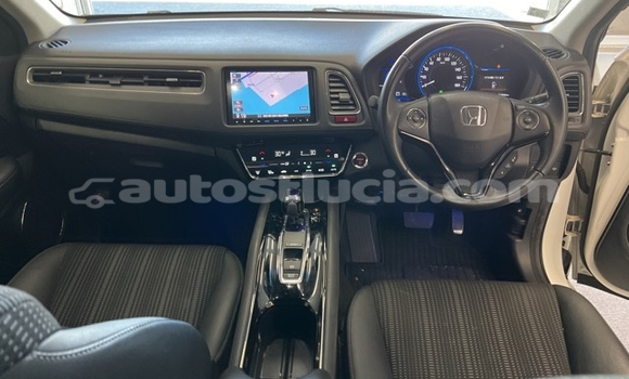 Acheter Occasion Voiture Honda Vezel Blanc à Castries, Castries Acheter Occasion Voiture Honda Vezel Blanc à Castries, Castries