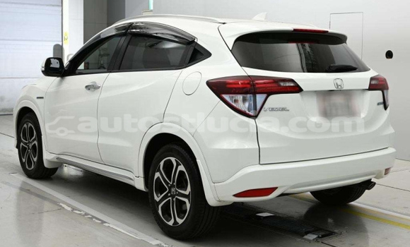 Acheter Occasion Voiture Honda Vezel Blanc à Castries, Castries Acheter Occasion Voiture Honda Vezel Blanc à Castries, Castries