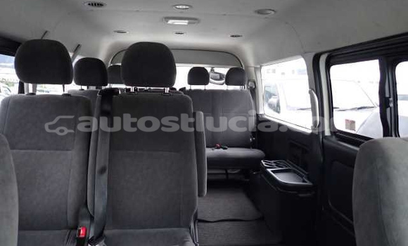 Acheter Occasion Voiture Toyota Hiace Blanc à Castries, Castries Acheter Occasion Voiture Toyota Hiace Blanc à Castries, Castries