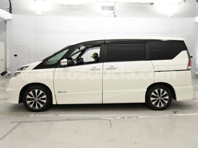 Big with watermark nissan serena castries castries 4585