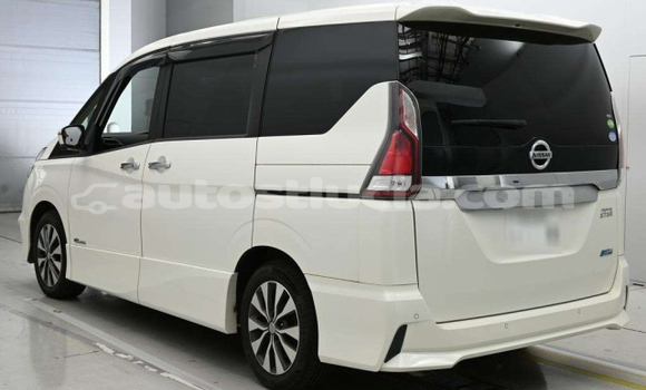 Acheter Occasion Voiture Nissan Serena Blanc à Castries, Castries Acheter Occasion Voiture Nissan Serena Blanc à Castries, Castries