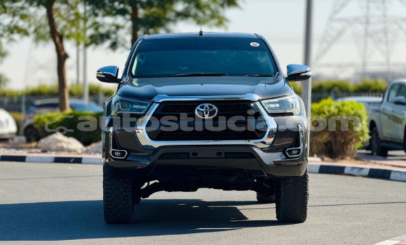 Buy Used Toyota Hilux Black Car in Import - Dubai in Anse-la-Raye