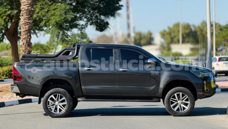 Big with watermark toyota hilux anse la raye import dubai 4588