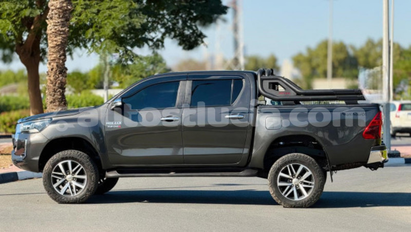 Big with watermark toyota hilux anse la raye import dubai 4588