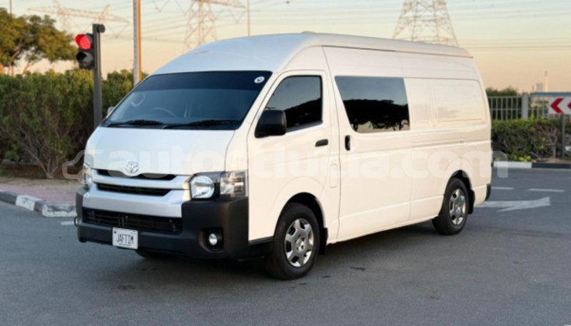 Big with watermark toyota hiace anse la raye import dubai 4590