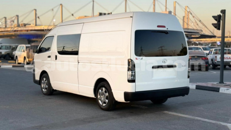 Big with watermark toyota hiace anse la raye import dubai 4590
