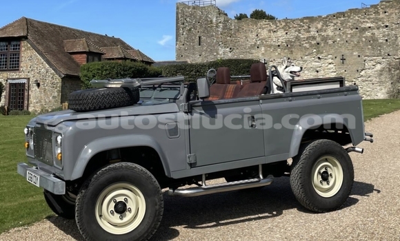 Buy Import Land Rover Defender Other Car in Anse-la-Raye in Anse-la-Raye Buy Import Land Rover Defender Other Car in Anse-la-Raye in Anse-la-Raye