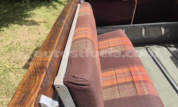 Acheter Import Voiture Land Rover Defender Autre à Anse-la-Raye, Anse-la-Raye Acheter Import Voiture Land Rover Defender Autre à Anse-la-Raye, Anse-la-Raye