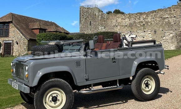 Acheter Import Voiture Land Rover Defender Autre à Anse-la-Raye, Anse-la-Raye Acheter Import Voiture Land Rover Defender Autre à Anse-la-Raye, Anse-la-Raye
