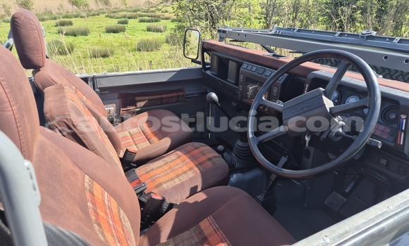 Acheter Import Voiture Land Rover Defender Autre à Anse-la-Raye, Anse-la-Raye Acheter Import Voiture Land Rover Defender Autre à Anse-la-Raye, Anse-la-Raye