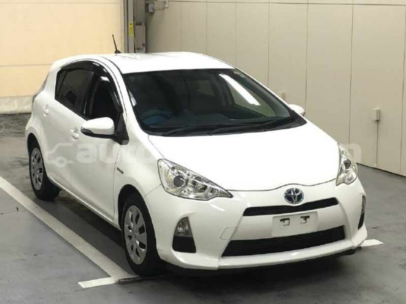 Big with watermark toyota aqua castries castries 4595