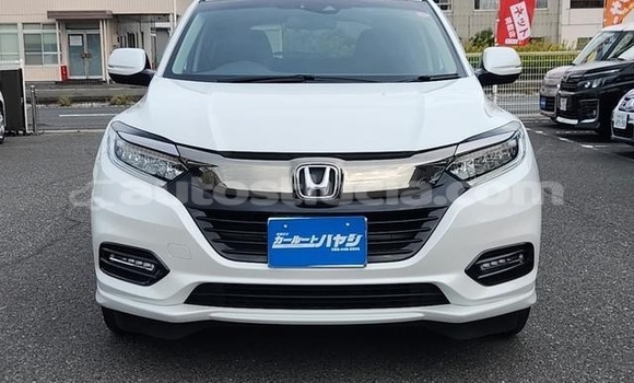 Buy Used Honda Vezel White Car in Castries in Castries Buy Used Honda Vezel White Car in Castries in Castries