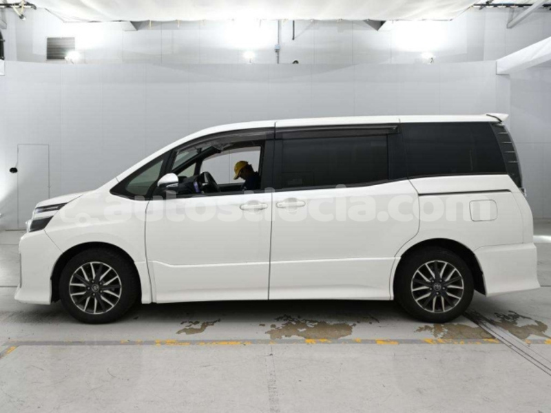 Big with watermark toyota voxy castries castries 4599