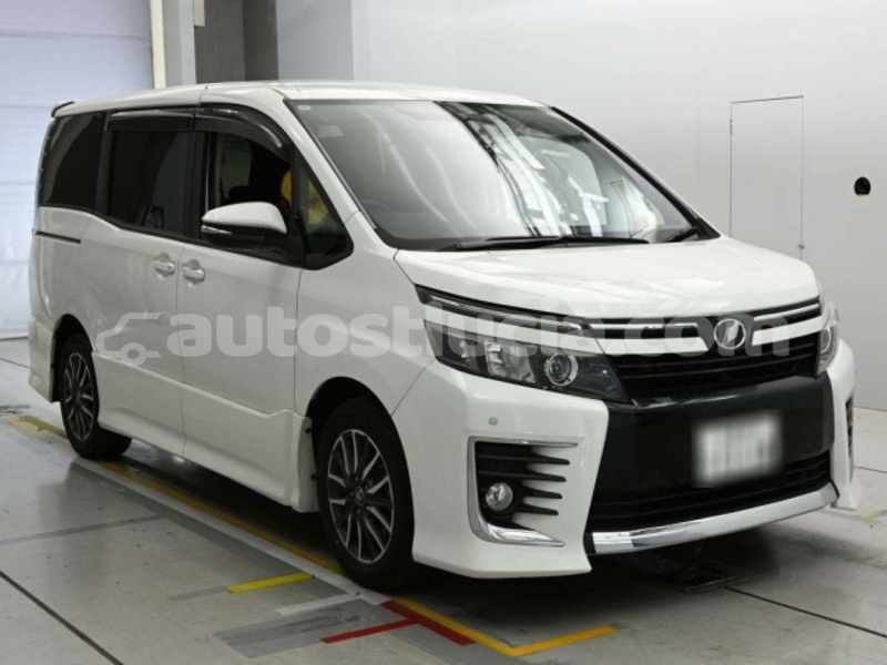 Big with watermark toyota voxy castries castries 4599