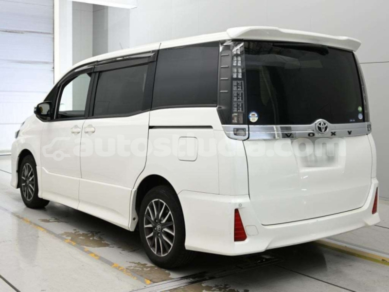 Big with watermark toyota voxy castries castries 4599