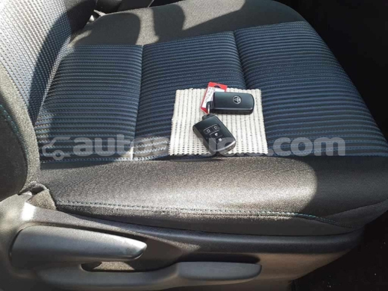 Big with watermark toyota voxy castries castries 4599
