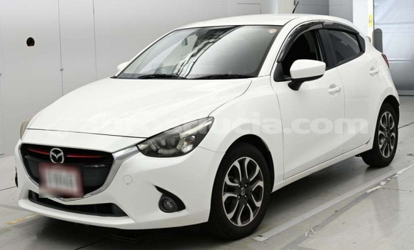 Buy Used Mazda Demio White Car in Castries in Castries