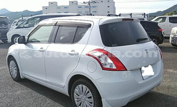 Buy Used Suzuki Swift White Car in Castries in Castries Buy Used Suzuki Swift White Car in Castries in Castries