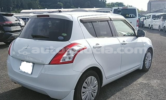 Buy Used Suzuki Swift White Car in Castries in Castries Buy Used Suzuki Swift White Car in Castries in Castries