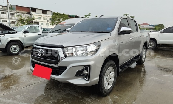 Buy Used Toyota Hiluxe Revo Silver Car in Castries in Castries