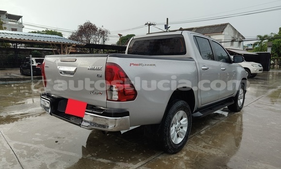 Buy Used Toyota Hiluxe Revo Silver Car in Castries in Castries Buy Used Toyota Hiluxe Revo Silver Car in Castries in Castries