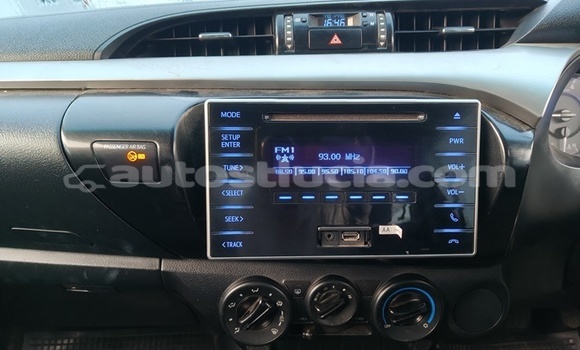 Buy Used Toyota Hiluxe Revo Silver Car in Castries in Castries Buy Used Toyota Hiluxe Revo Silver Car in Castries in Castries